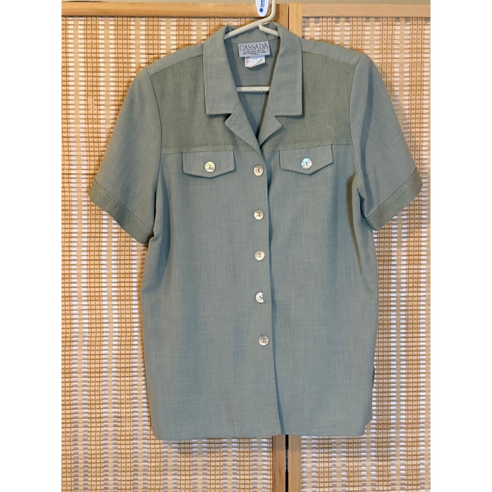 Cassada by Leslie Belle Vintage Sage Green Button Up Shirt Short Sleeve Sz 14.5